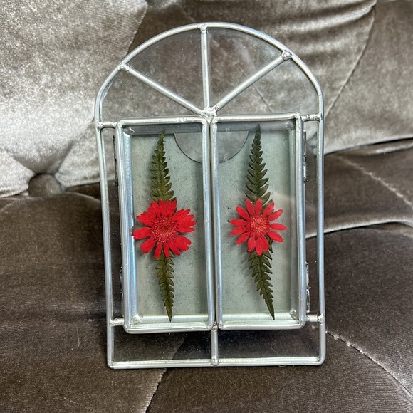 Pressed flowers window frame picture frame - Picture 2 of 6